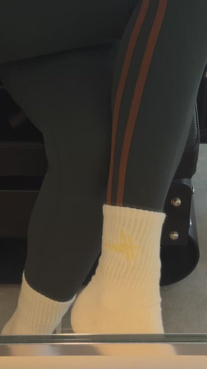 PREORDER: Hanni Grippy Socks